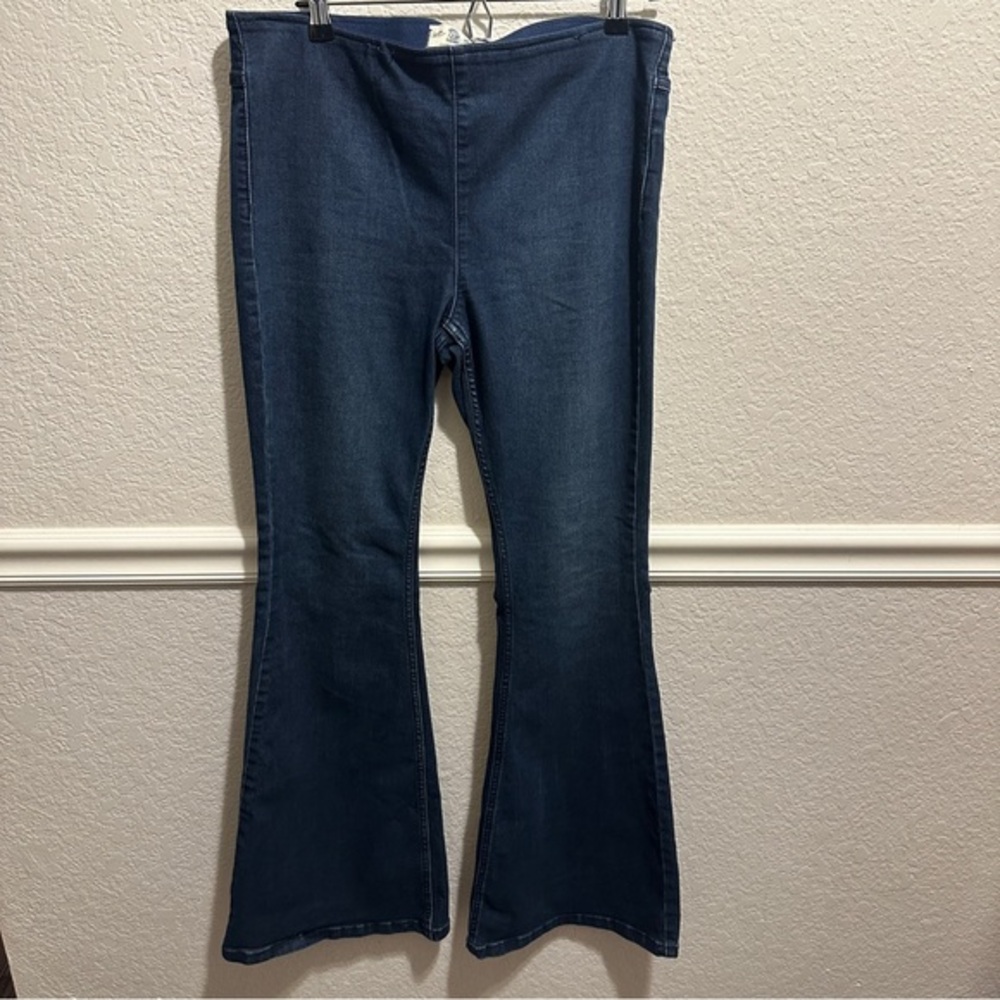 We The Free Flares  Size 31